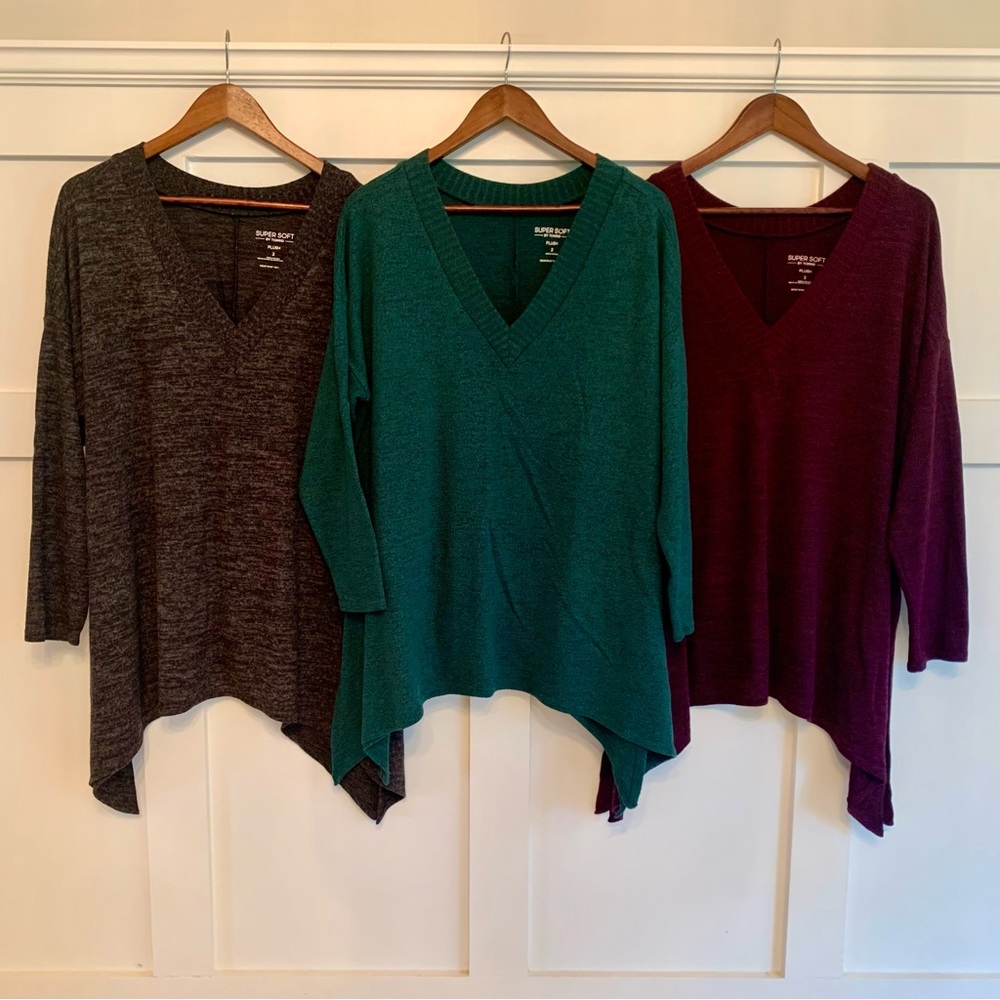 Torrid Bundle - Set of 3 Super Soft Plush V-Neck Hanky Hem Long Sleeve 2X VGUC